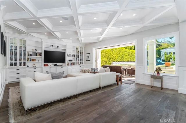 14234 Greenleaf Street, Sherman Oaks, CA 91423