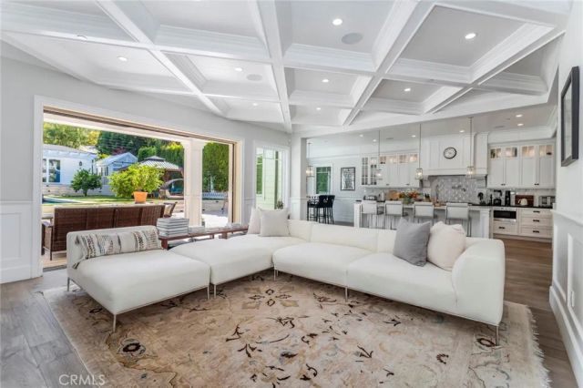 14234 Greenleaf Street, Sherman Oaks, CA 91423