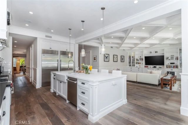 14234 Greenleaf Street, Sherman Oaks, CA 91423