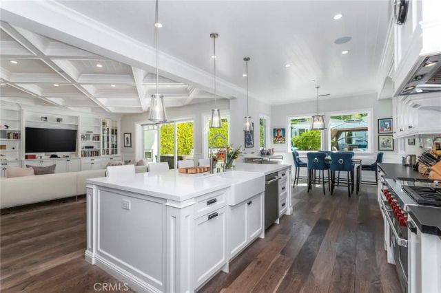 14234 Greenleaf Street, Sherman Oaks, CA 91423