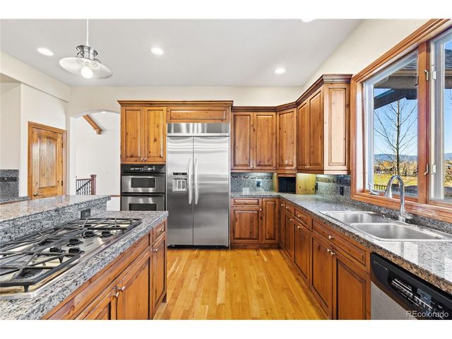 270 Black Bear Dr, Gypsum, CO 81637