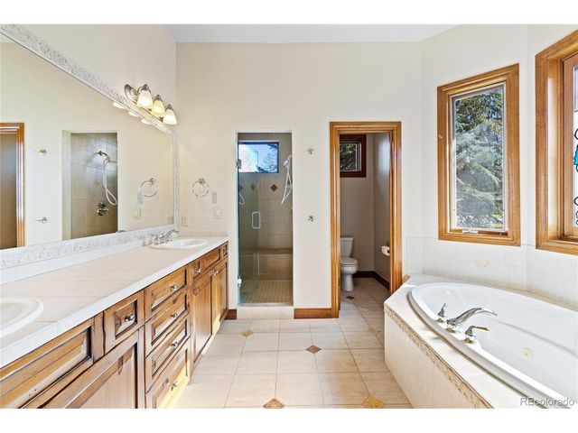 270 Black Bear Dr, Gypsum, CO 81637
