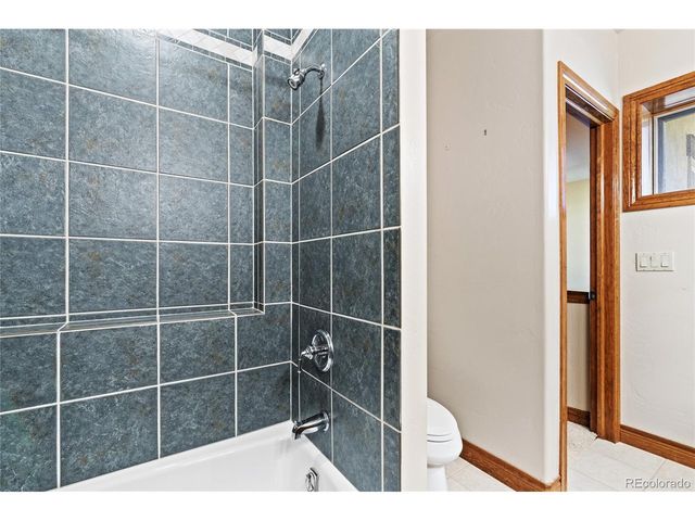 270 Black Bear Dr, Gypsum, CO 81637