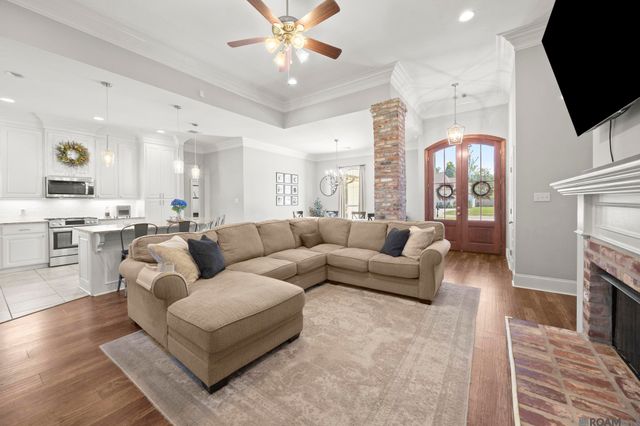 7315 Bessie Dr, Denham Springs, LA 70706