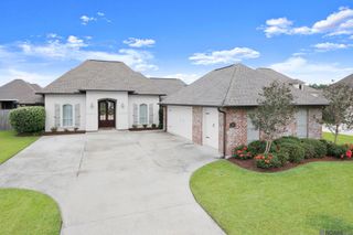 7315 Bessie Dr, Denham Springs, LA 70706