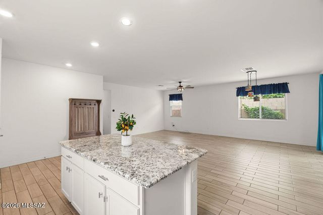 782 W Calle Calca, Sahuarita, AZ 85629