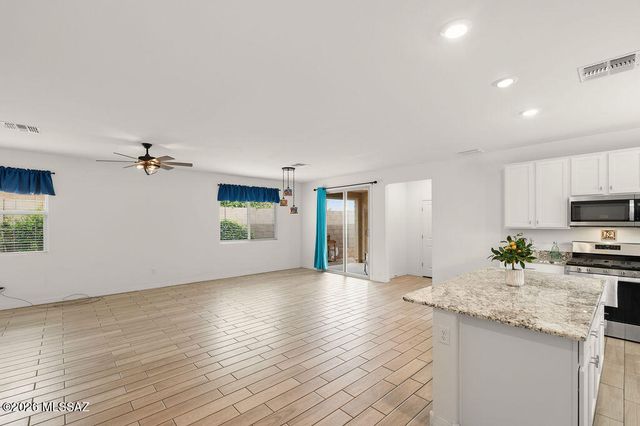 782 W Calle Calca, Sahuarita, AZ 85629