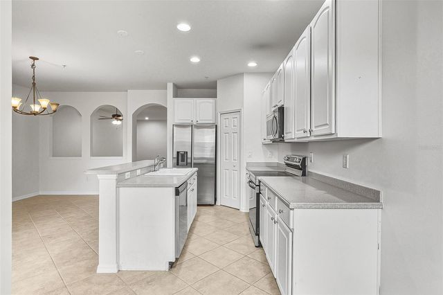 7928 LIMESTONE LANE 19-105, Sarasota, FL 34233