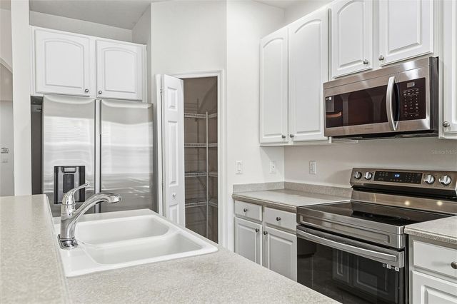 7928 LIMESTONE LANE 19-105, Sarasota, FL 34233