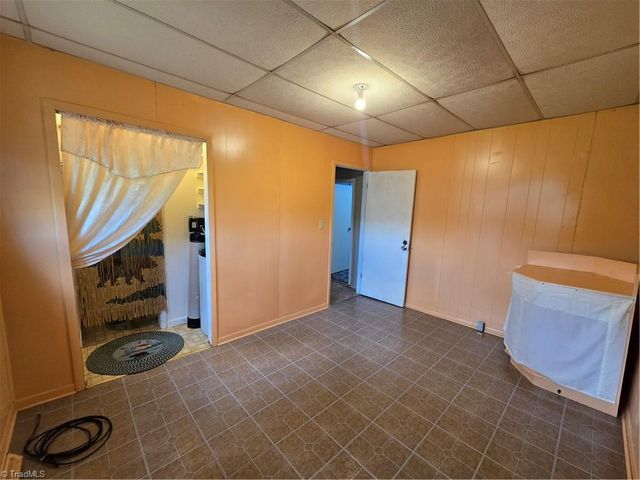 502 Cascade Avenue, Eden, NC 27288