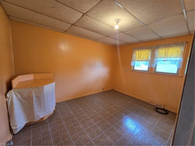 502 Cascade Avenue, Eden, NC 27288