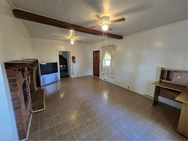 502 Cascade Avenue, Eden, NC 27288