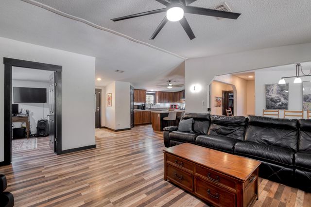 1922 E SH 21, Paige, TX 78659