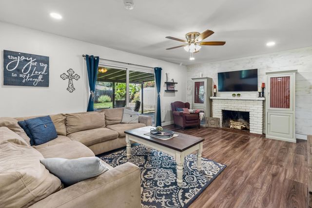5780 Pearson Ave, Loomis, CA 95650