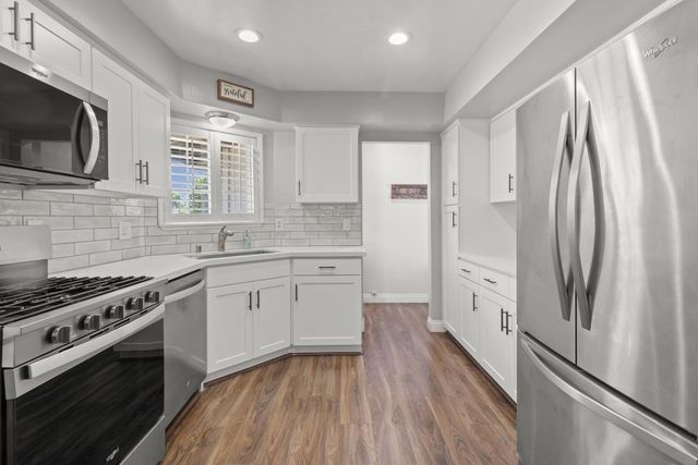 5780 Pearson Ave, Loomis, CA 95650