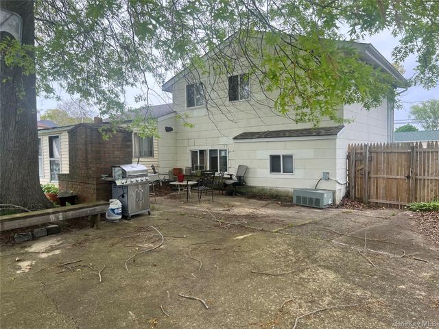 3016 Beechnut Avenue, Medford, NY 11763