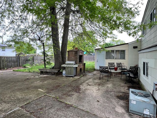 3016 Beechnut Avenue, Medford, NY 11763