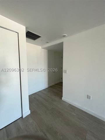45 SW 9th St 3709, Miami, FL 33130