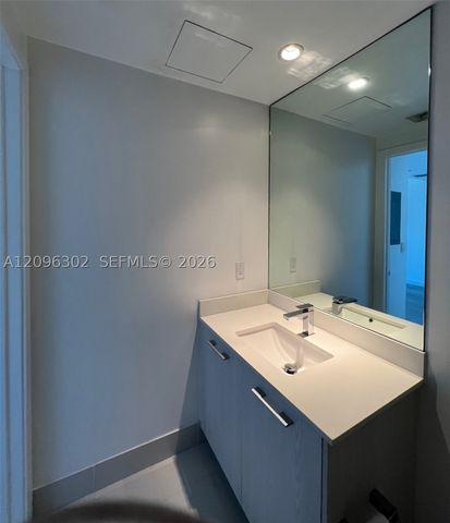 45 SW 9th St 3709, Miami, FL 33130