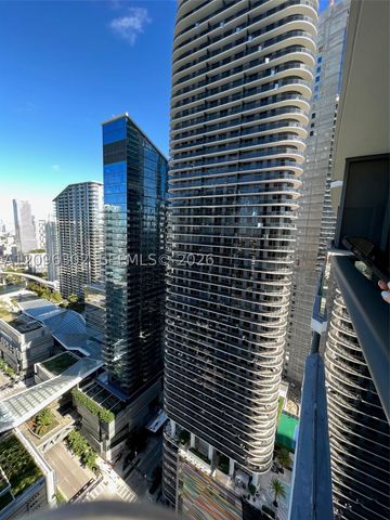 45 SW 9th St 3709, Miami, FL 33130