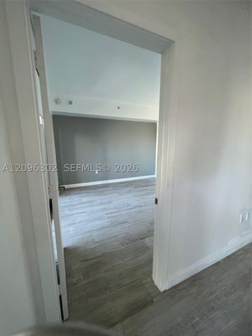 45 SW 9th St 3709, Miami, FL 33130