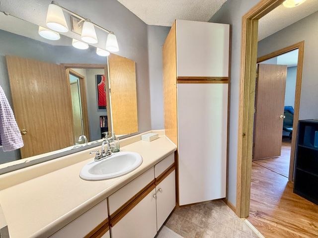540 Augusta Circle 9, North Liberty, IA 52317