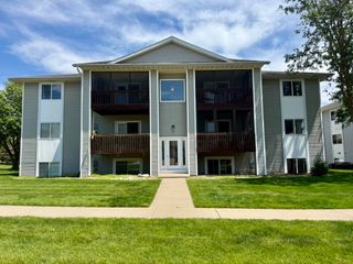 540 Augusta Circle 9, North Liberty, IA 52317