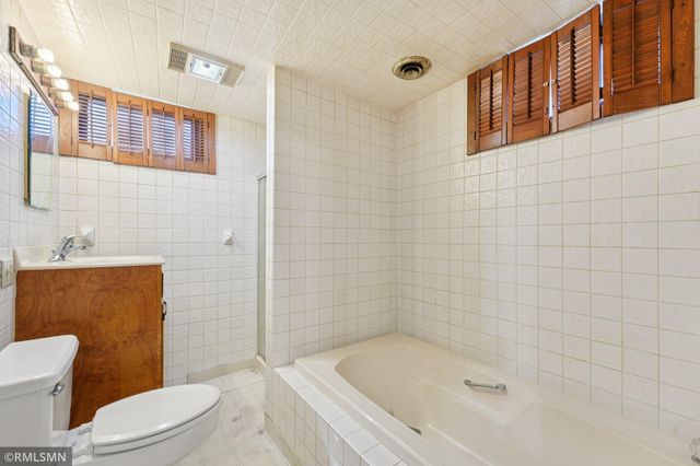 6107 Penn Avenue S, Minneapolis, MN 55419