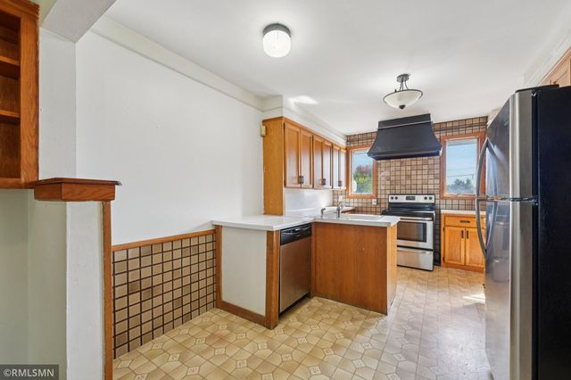 6107 Penn Avenue S, Minneapolis, MN 55419