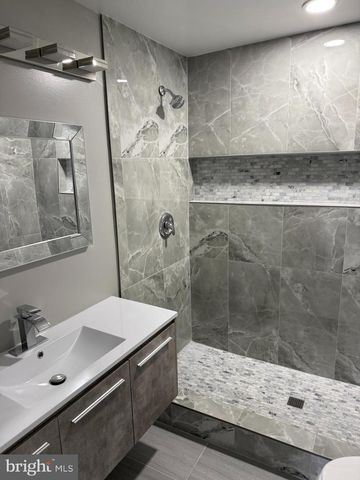 6006 RIVERSIDE DR, Riverdale, MD 20737