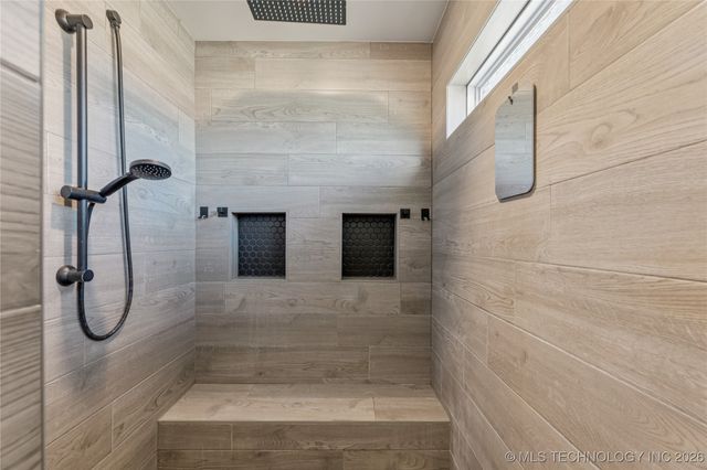 29517 E 105th Street S, Coweta, OK 74429