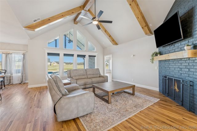 29517 E 105th Street S, Coweta, OK 74429