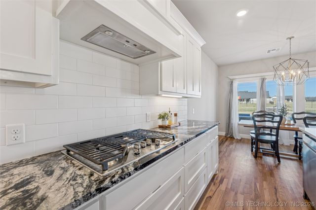 29517 E 105th Street S, Coweta, OK 74429