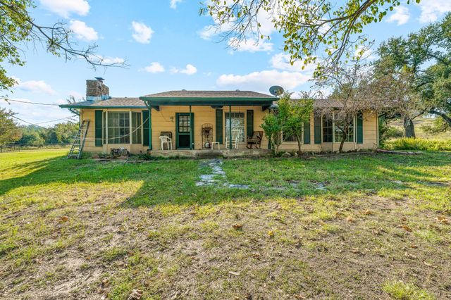 6216 County Road 465, Stephenville, TX 76401