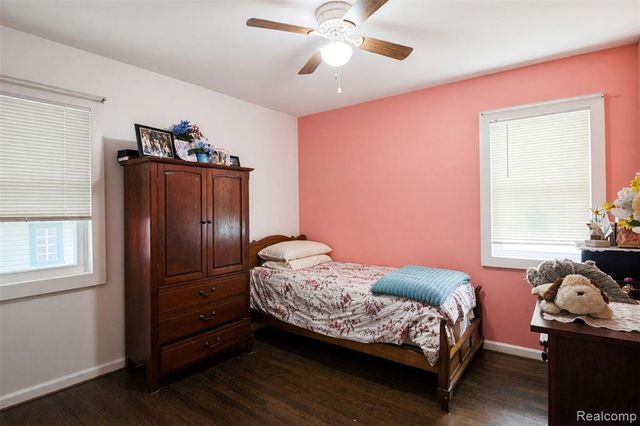 2072 11th Street, Wyandotte, MI 48192