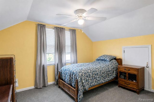 2072 11th Street, Wyandotte, MI 48192