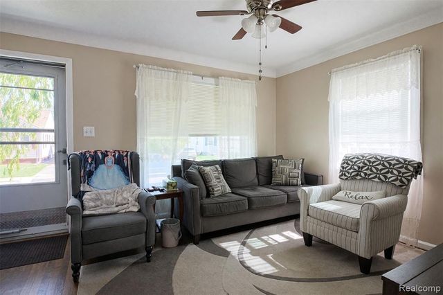 2072 11th Street, Wyandotte, MI 48192
