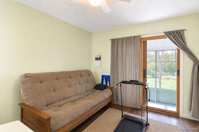 2072 11th Street, Wyandotte, MI 48192
