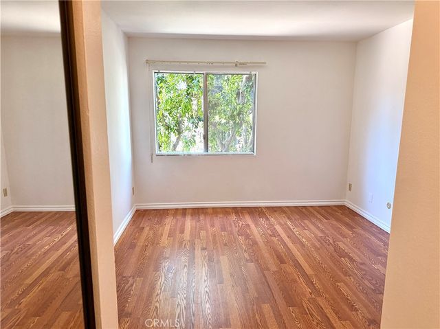 5460 White Oak E228, Encino, CA 91316