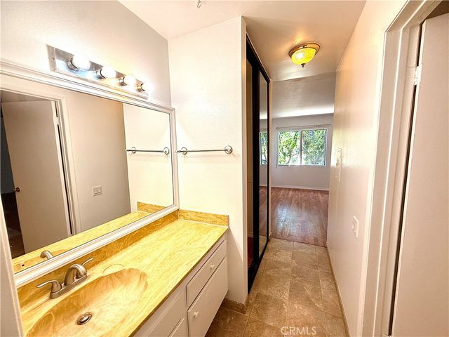 5460 White Oak E228, Encino, CA 91316