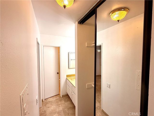 5460 White Oak E228, Encino, CA 91316