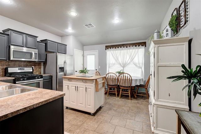 13208 Camden Drive, Piedmont, OK 73078
