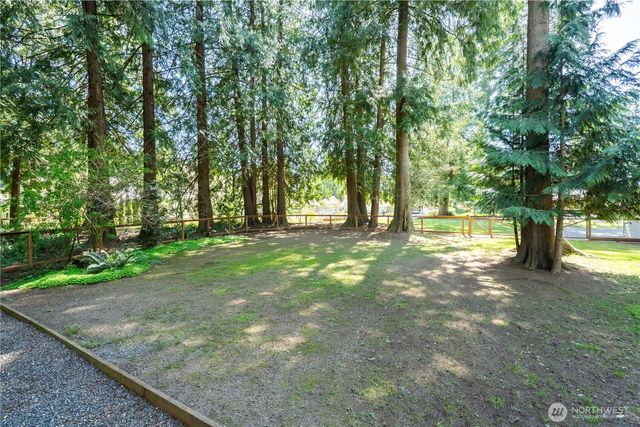 558 Bertrand Drive, Lynden, WA 98264