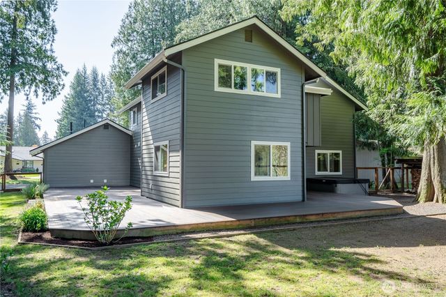 558 Bertrand Drive, Lynden, WA 98264