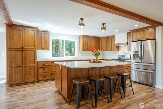 558 Bertrand Drive, Lynden, WA 98264