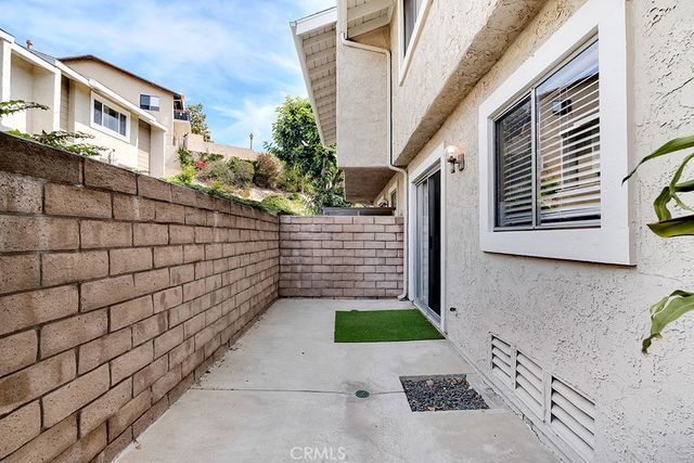 753 Warwick Ave, Thousand Oaks, CA 91360