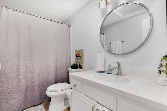 753 Warwick Ave, Thousand Oaks, CA 91360