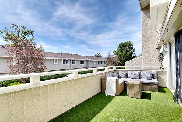 753 Warwick Ave, Thousand Oaks, CA 91360