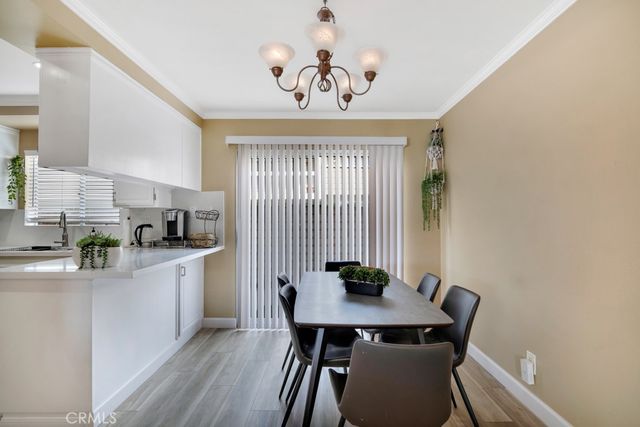 753 Warwick Ave, Thousand Oaks, CA 91360