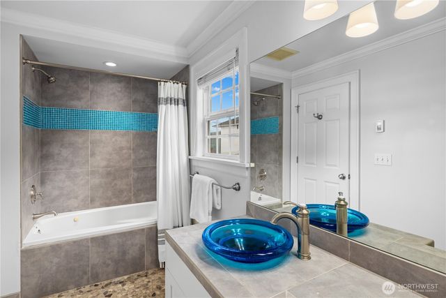 4814 194th Avenue SE, Issaquah, WA 98027